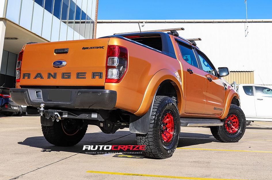 FORD RANGER COVERT CANDY RED BLACK LIP